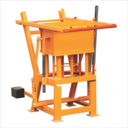 CONCERETE BLOCK MAKING MACHINE(Manual Operated with Vibrator Motor)